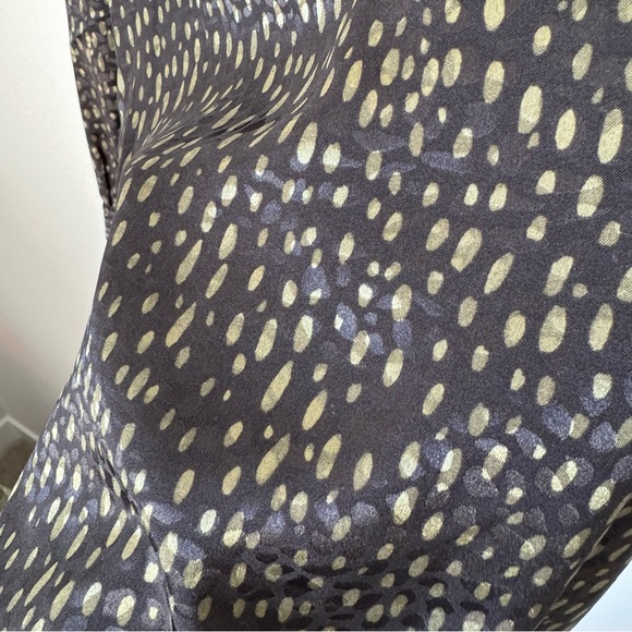 NWT Liverpool Los Angeles Animal Print Button Up Woven Blouse Black Green Size M - Picture 11 of 14